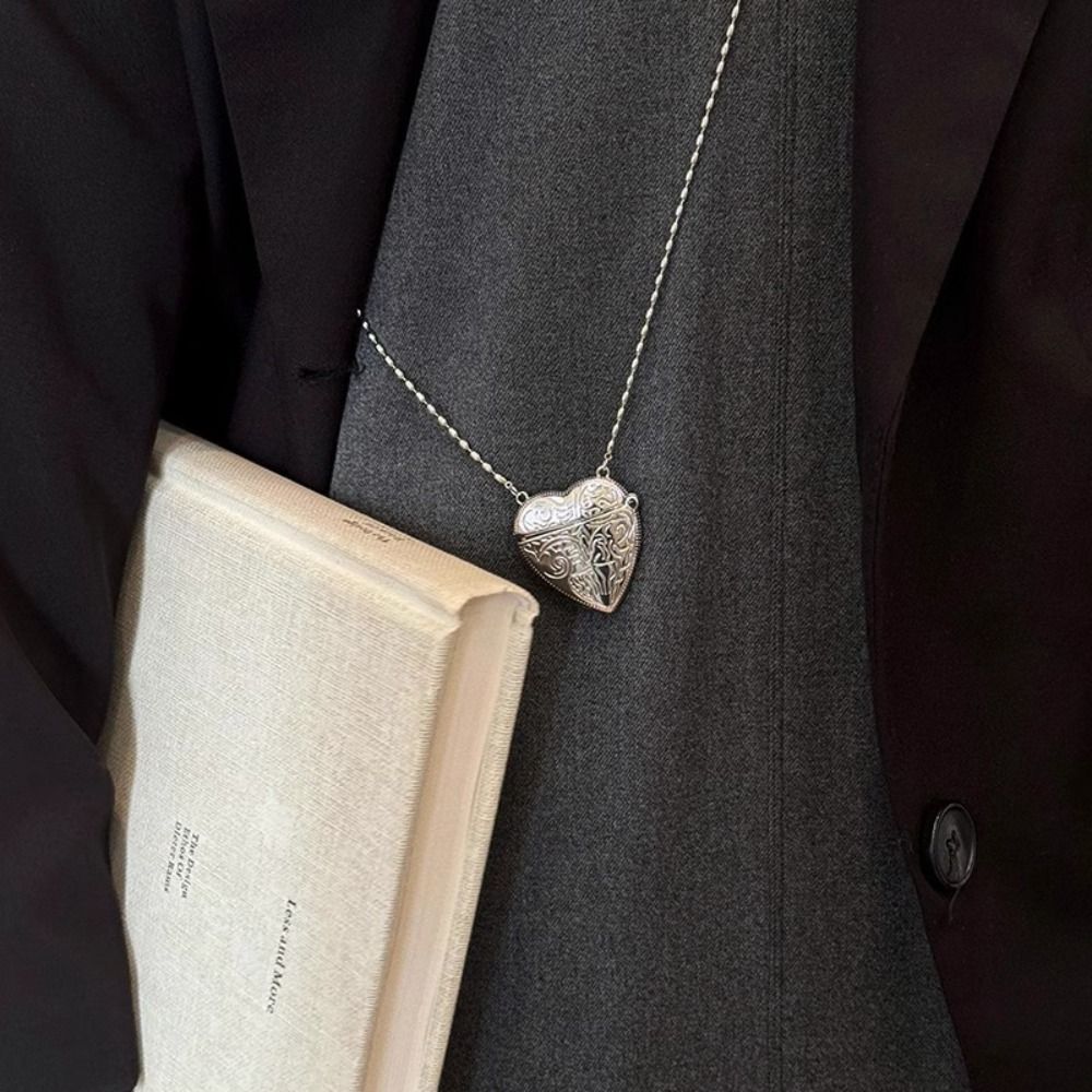 Openable Heart Locket Necklace - Luxury Bags Photos 评论和价格