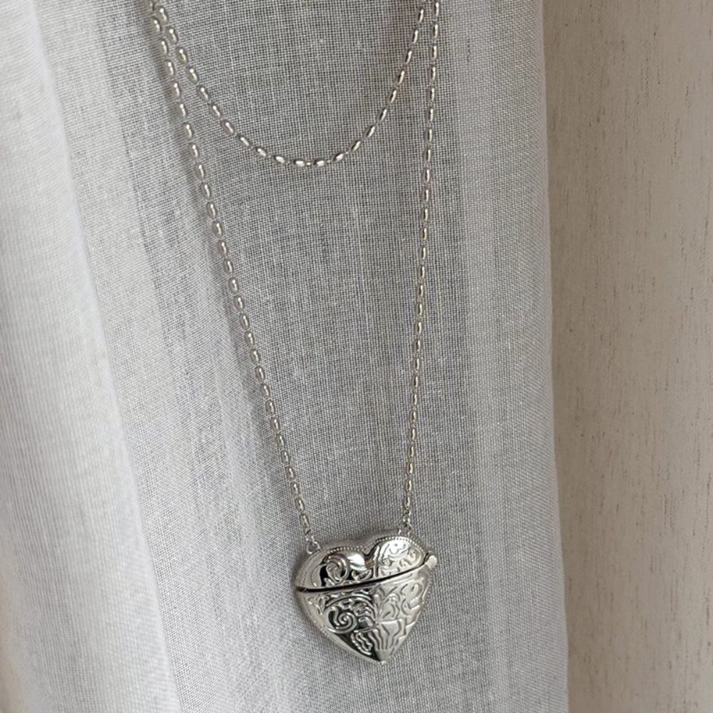 Openable Heart Locket Necklace - Luxury Bags Photos 评论和价格