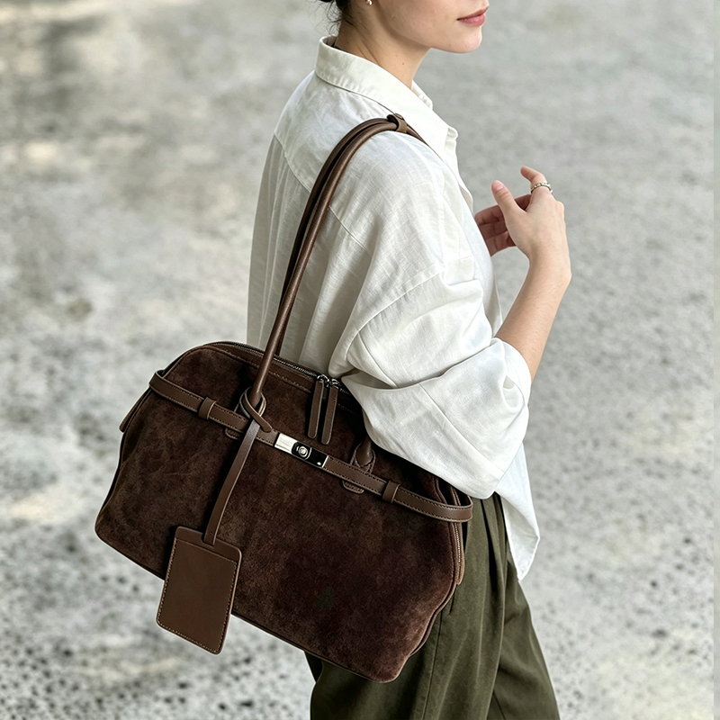 New Women's Genuine Suede Cowh - Half Moon Bag Suede 评论和价格